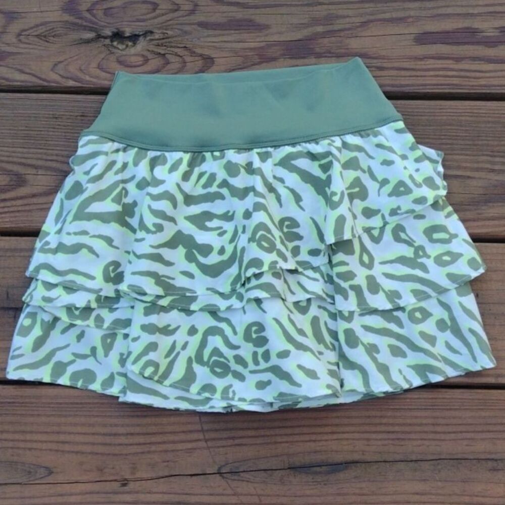 Offline by Aerie Maggie Ruffle Skort Tiger Striped Green and Cream Size XS